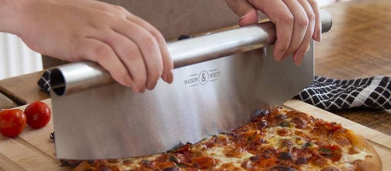Features and Benefits of the Big Pizza Slicer